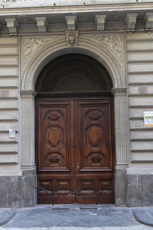 B&B Palazzo Scaramella Salerno Exterior photo